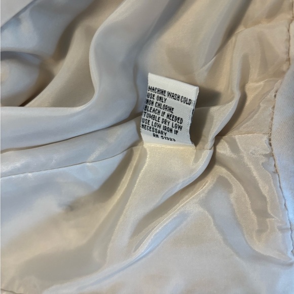 Kenneth Cole Stylish Tan Ruffle  Jacket - Picture 7 of 7